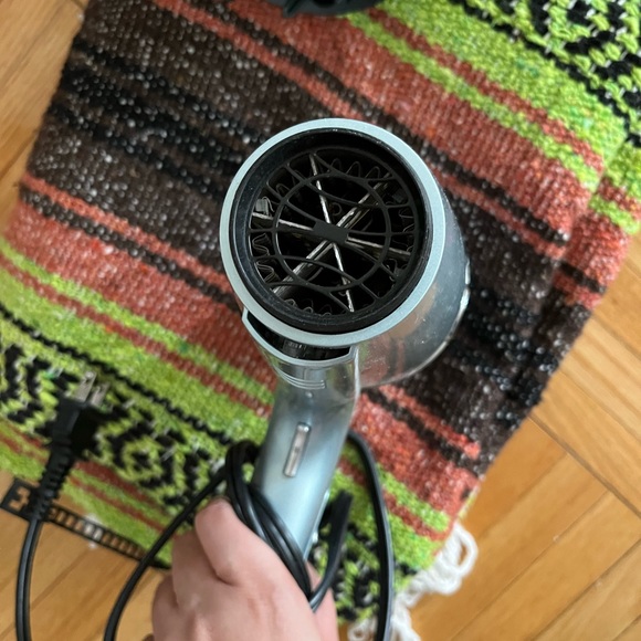 Conair Smooth Wrap Hair Dryer - Picture 2 of 5